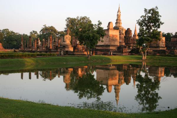 Lista del Patrimonio Mundial. - Página 10 Sukhothai01