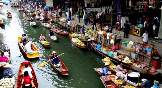 أجمل الاماكن السياحية في تايلند Floating-markets