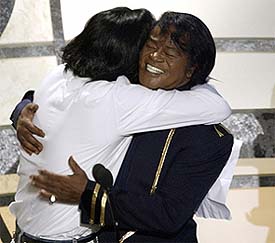 Michael Jackson e James Brown --- Bet Award 2003 W4