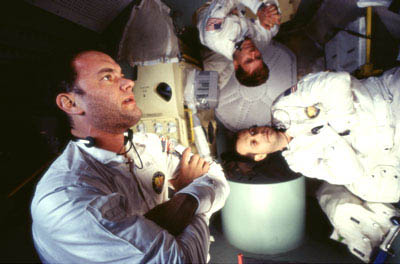 فلم (أبوللو 13 - Apollo 13) بطولة: توم هانكس Tom Hanks ، كيفن باكون Kevin Bacon ، بل باكستون Bill Paxton ، اخراج: رون هوارد Ron Howard ، انتاج عام 1995 حائز على عدة جوائز Apollo13_1