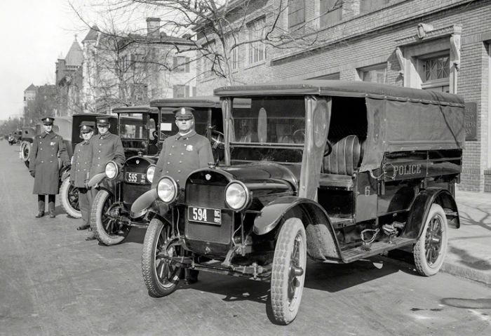 Les débuts de Ransom E Olds: Oldsmobile puis REO 7419