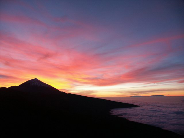 Sobre las nubes en el Teide Image105