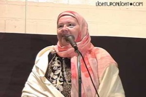 Scottish Atheist Lady Finds Islam at the Age of 65 Maryam-Noor1-300x200