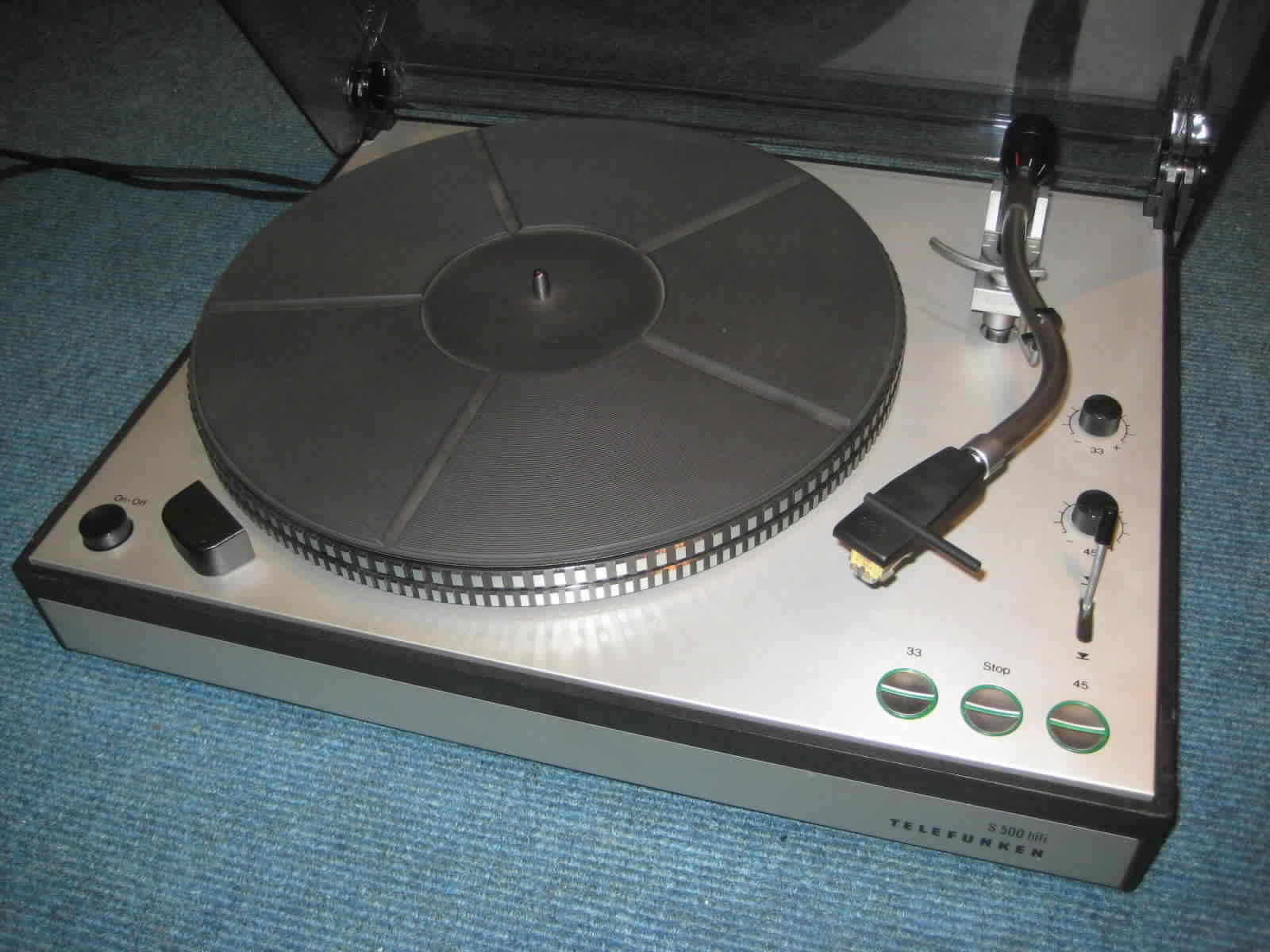 Peças que não trocamos Telefunken-S500-Turntable-01