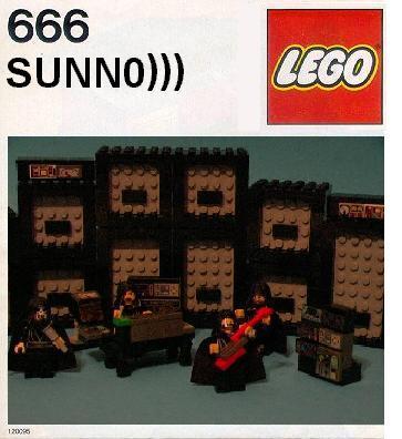 Pero que cosa más grande! SUNN O))) al ARF 2013!!! LEGO_666_SUNN_1