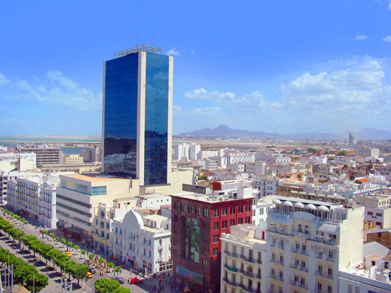 MODS DE NOUVEAU BULDING OU BEAU MONUMENT Avenue-bourguiba-Tunis