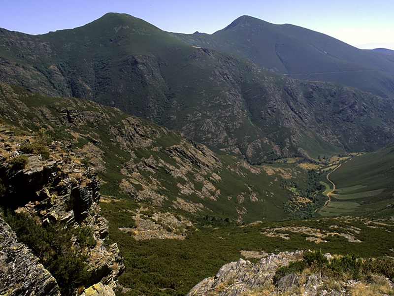 LAS CUMBRES MÁS BONITAS - Página 3 02Sierra_de_Ancares