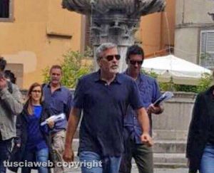 George Clooney back in Viterbo, Italy - 10 May Senza-titolo-1-8-300x243