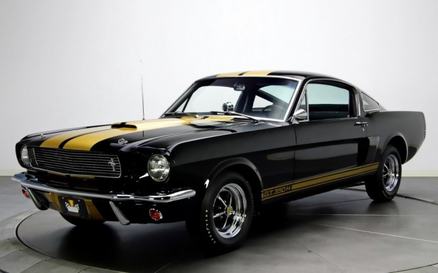 La Ford Mustang a 50 ans ! by tuxboard.com Ford-Mustang-18-640x399