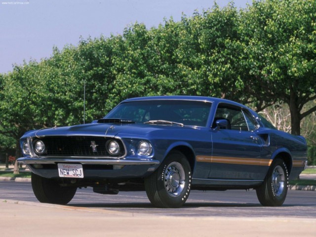 La Ford Mustang a 50 ans ! by tuxboard.com Ford-Mustang-3-640x479