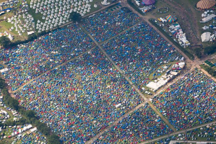 Les Festivals Rock - Page 2 Festival-Glastonbury-vue-aerienne-4-720x480