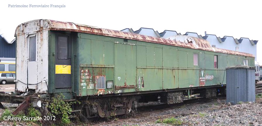 voitures et wagons de cantonnement CIWL-Fourgon-1251