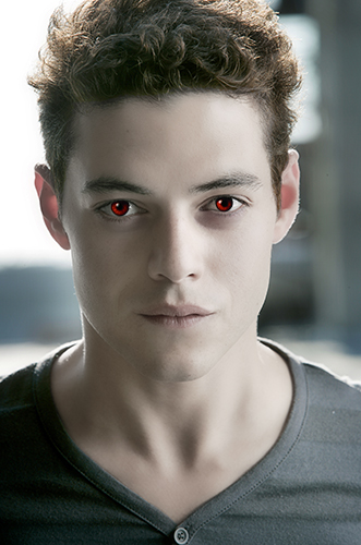 Rami Malek [Benjamin] Benjaminredeyes