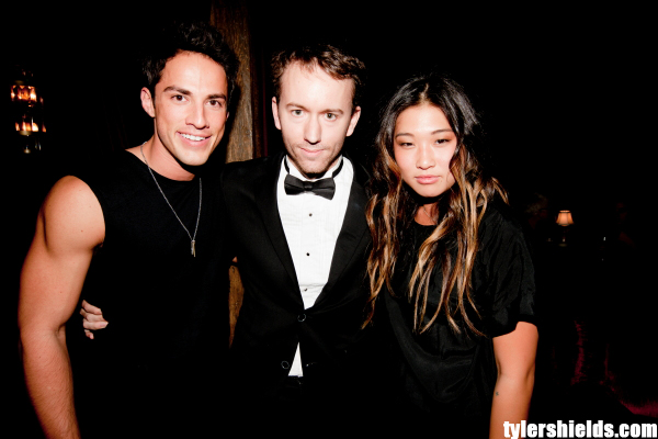 Dianna y Jenna con Tyler Shields Michael-trevino-tyler-shields-jenna-ushkowitz