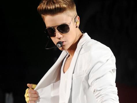 NEw Bieberpics <3 - Seite 6 1538144116-justin-bieber-2C5FxZq731