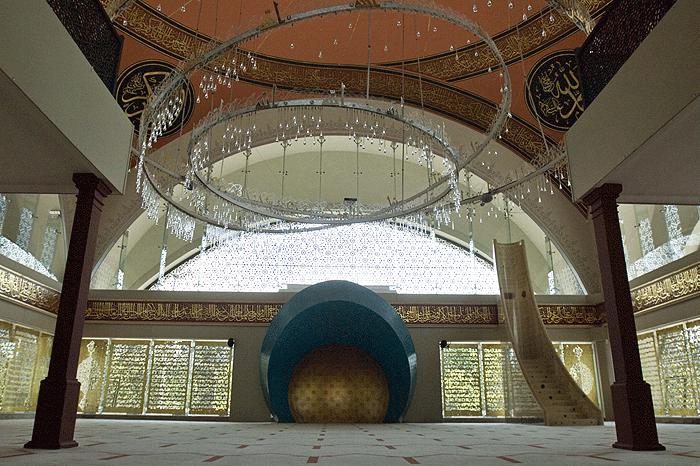 أول مسجد من تصميم إمرأة Uaepulse-6991e0d452