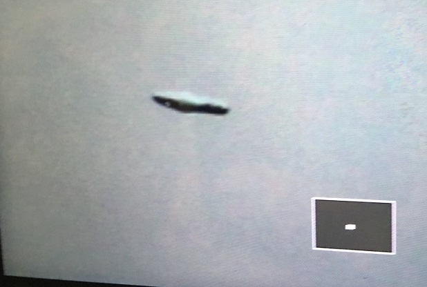 UFO News ~ UFOs Photographed over Chelmsford, UK and Indiana plus MORE Chelmsford-ufo-2
