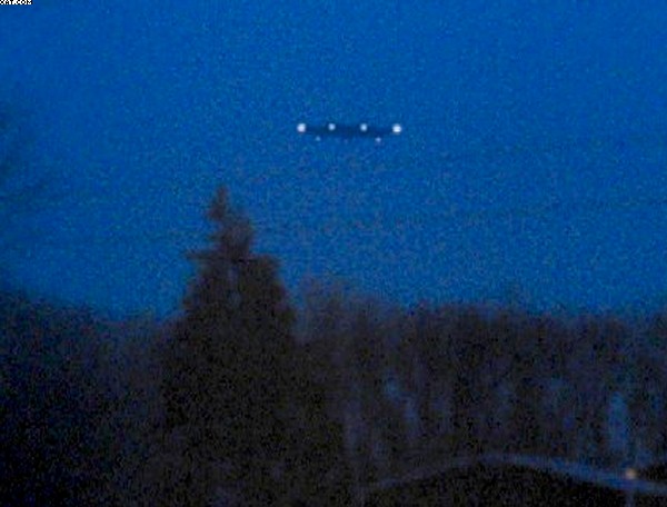 UFO News: Huge Craft Spotted Hovering Over Indiana USA Indiana2008d