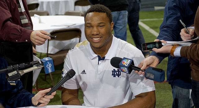 2014 mock draft forumskih vizionara - Page 4 Stephon-tuitt-interview-2012