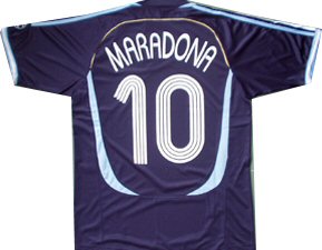 1'den 500'e kadar saymaca ama resimlerle... Maradona_argentina_away_0607