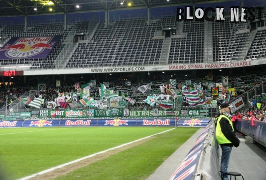    - Page 10 Redbull-rapidwien_4