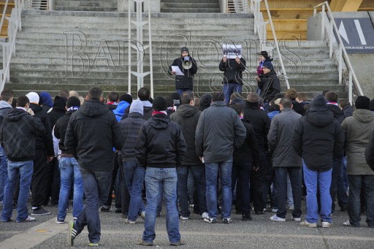 Le Mouvement en France . - Page 12 Badgones_25_celebration_2