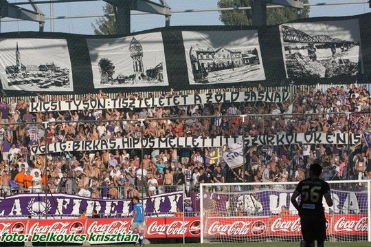  - Page 2 Budapest_derby_2012_4