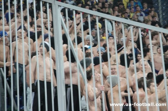 Le mouvement en Ukraine Dnipro-metalist_4