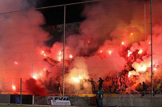 Le mouvement en Chypre  Omonia-apoel_12