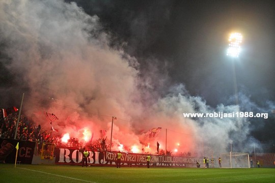 Le mouvement en Bosnie  Celik-siroki_5