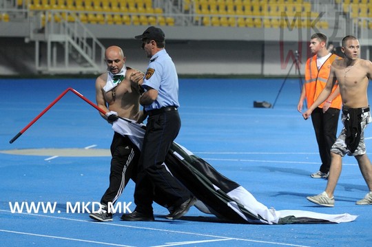 Le mouvement en Macédoine Macedonia_derby_17