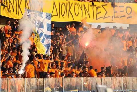 Le mouvement en Chypre  - Page 2 Apollon-apoel_11