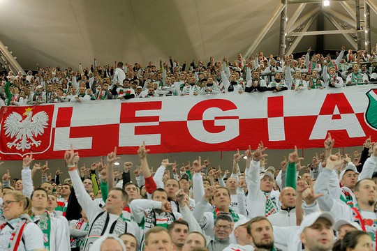 Le mouvement en pologne - Page 4 Legia-slask_6