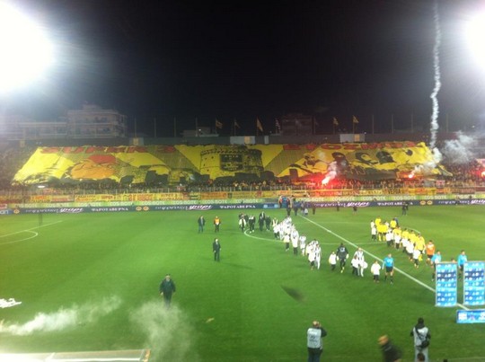 Le Mouvement en Grece - Page 8 Aris-paok_2