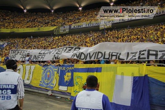 Le mouvement en Roumanie Petrolul-CFR_10