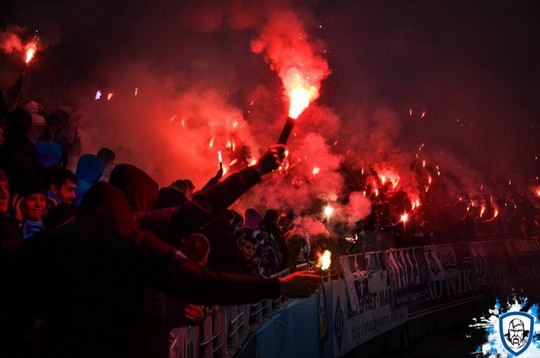 Le mouvement en Ukraine Arsenal-dinamo_1