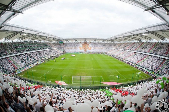 Le mouvement en pologne - Page 4 Legia-slask_3