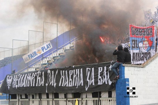 Le mouvement en serbie - Page 6 Novipazar-partizan_15