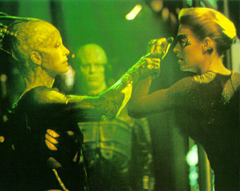 Images [Borgs] STVOY_-_Dark_Frontier_-_Seven_and_the_Borg_Queen_2