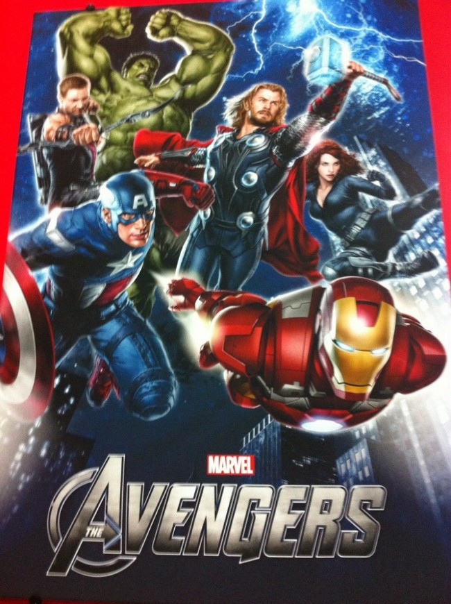 The Avengers - Joss Whedon Affiche_promo_de_the_avengers_marvel_joss_whedon_pic_01