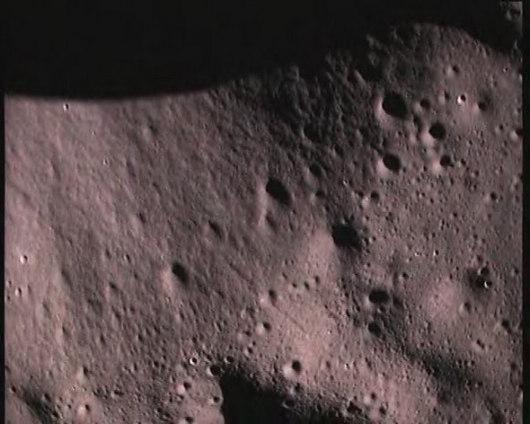 Chandrayaan-1 - Mission autour de la Lune - Page 5 Mip-closeup-580x464