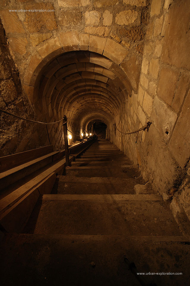 El Desierto Rojo de Funtenia - Zona Norte Cave_des_moineaux_de_pontoise__11