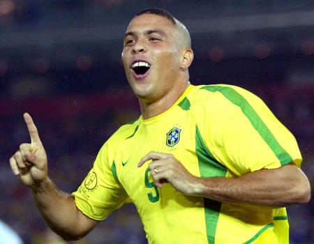 وها هى بقية افضل الاعبين Brazil.ronaldo