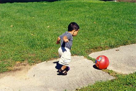 Tercer Concurso: FotoGames Bebe-futbol