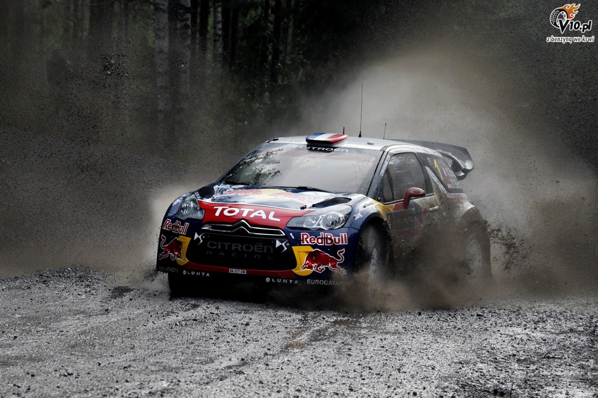 Rally Finlandia dia 1. Loeb en cabeza Sebastien%20loeb%20rajd%20finlandii%202012%20wrc%20odcinek%20testowy%20kwalifikacyjny%20(3)