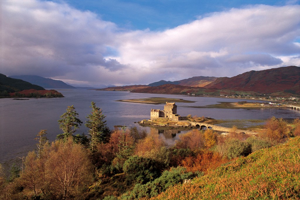 Journal à lettres | POWELL Highlands_ouest_-_eilean_donan_castle_-_loch_duich_c_visit_scotland