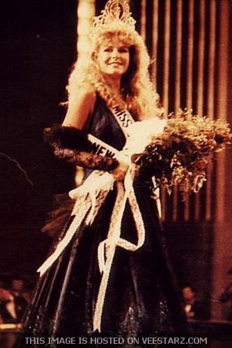 MISS UNIVERSE IN HISTORY! - Page 2 1983mu-nze-26