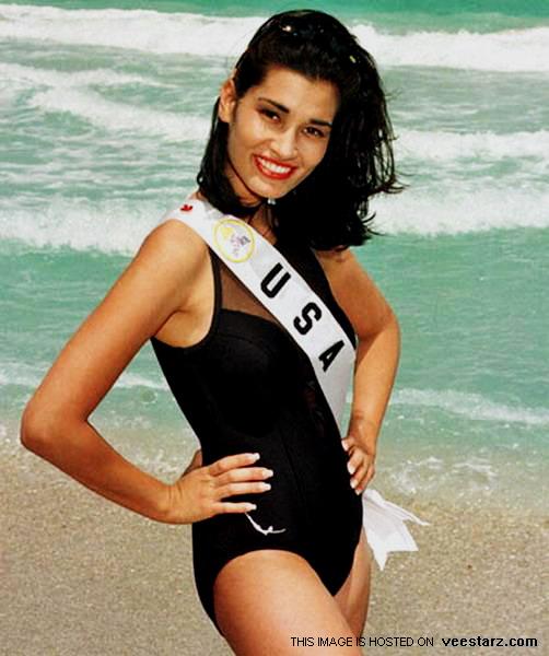 MISS UNIVERSE 1997: Brook Mahealani Lee (USA) 1997mu-usa-21