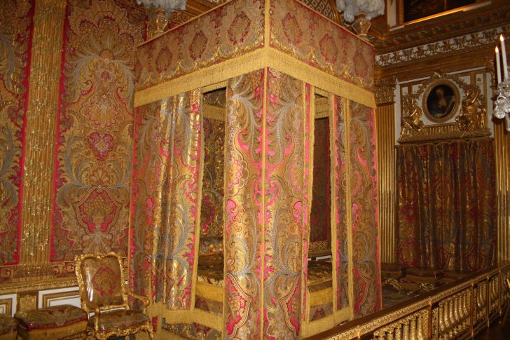 Palacio de Versailles Palacio-de-versalles-dormitorio-del-rey-luis-xvi