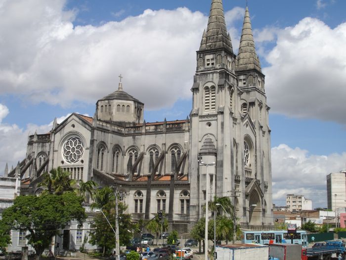 Rodas do Honda HR-V se parecem com o quê? Cathedral-fortaleza